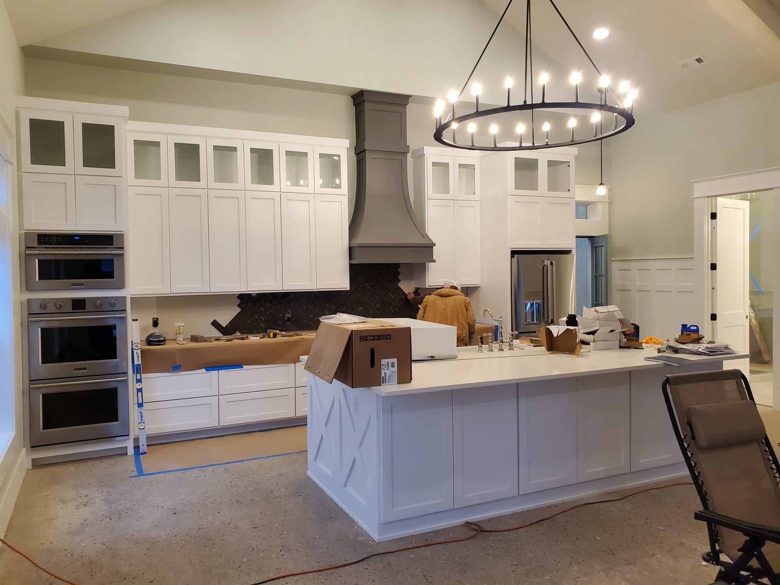 VM CUSTOM CABINETS LLC